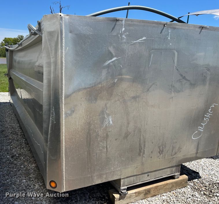 image for item LD9510 Dump truck bed