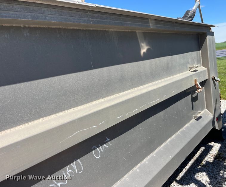 image for item LD9510 Dump truck bed