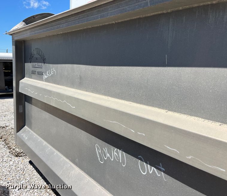 image for item LD9510 Dump truck bed