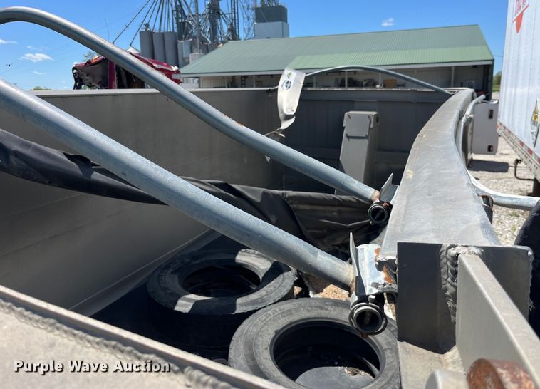 image for item LD9510 Dump truck bed