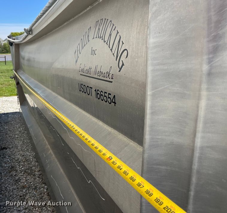 image for item LD9510 Dump truck bed