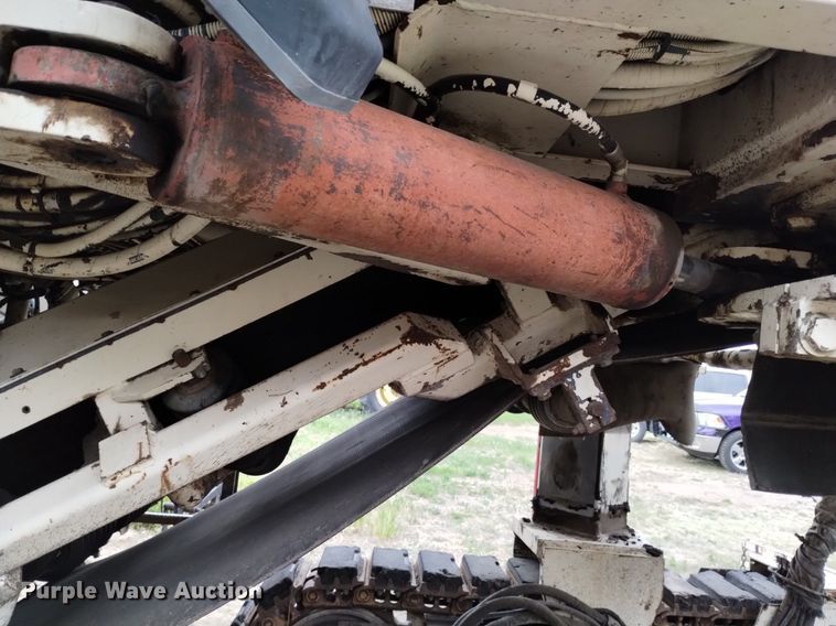 image for item LO9002 2013 CMI PR-860 cold planer