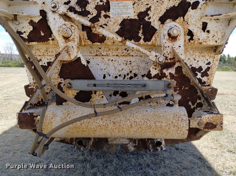 image for item LO9025 2015 Manac 4B240A200 bottom dump trailer