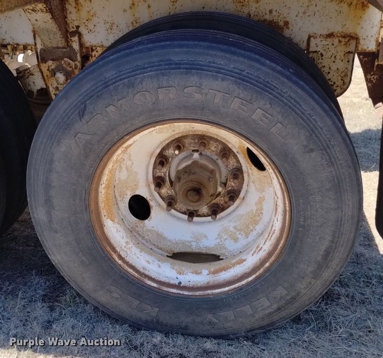 image for item LO9025 2015 Manac 4B240A200 bottom dump trailer