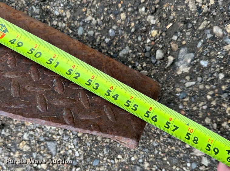 image for item LR9304 Skid steer nursery jaw