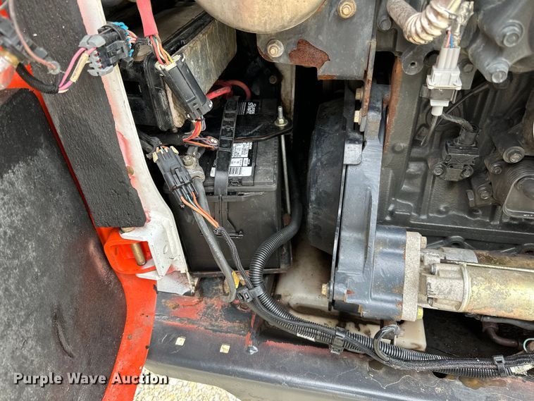 image for item LR9311 2017 Bobcat T450 skid steer loader