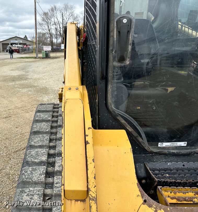 image for item LR9312 2015 Caterpillar 279D skid steer loader