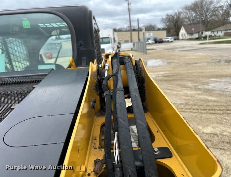 image for item LR9312 2015 Caterpillar 279D skid steer loader