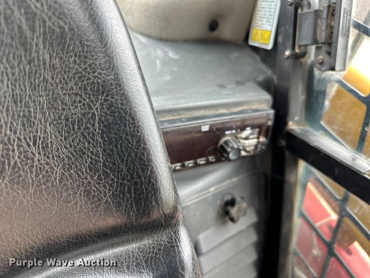 image for item LR9312 2015 Caterpillar 279D skid steer loader