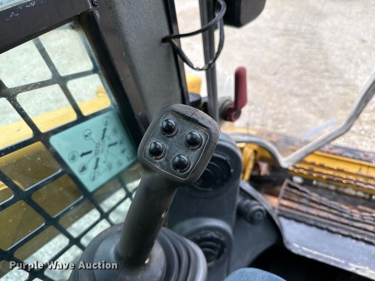 image for item LR9312 2015 Caterpillar 279D skid steer loader