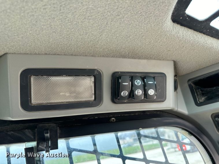 image for item LR9312 2015 Caterpillar 279D skid steer loader