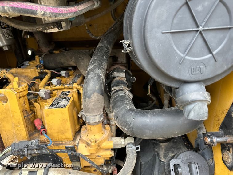 image for item LR9312 2015 Caterpillar 279D skid steer loader