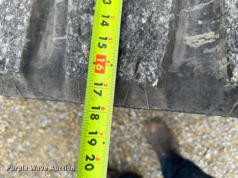 image for item LR9312 2015 Caterpillar 279D skid steer loader