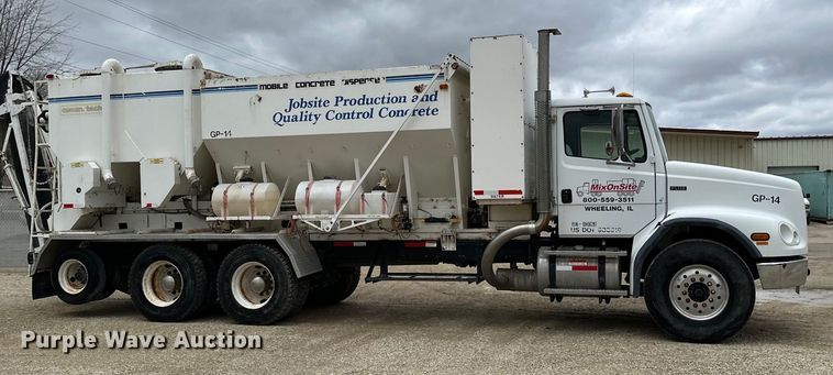 image for item LR9313 2001 Freightliner FL112 volumetric concrete mixer truck