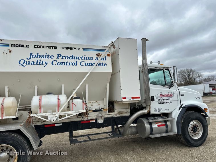 image for item LR9313 2001 Freightliner FL112 volumetric concrete mixer truck