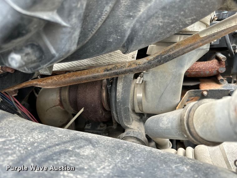 image for item LR9313 2001 Freightliner FL112 volumetric concrete mixer truck