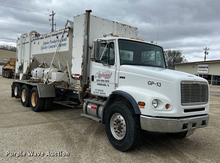 image for item LR9314 2001 Freightliner FL112 volumetric concrete mixer truck