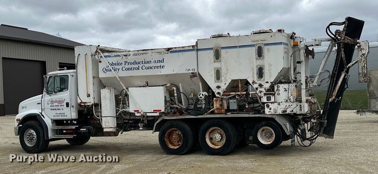 image for item LR9314 2001 Freightliner FL112 volumetric concrete mixer truck