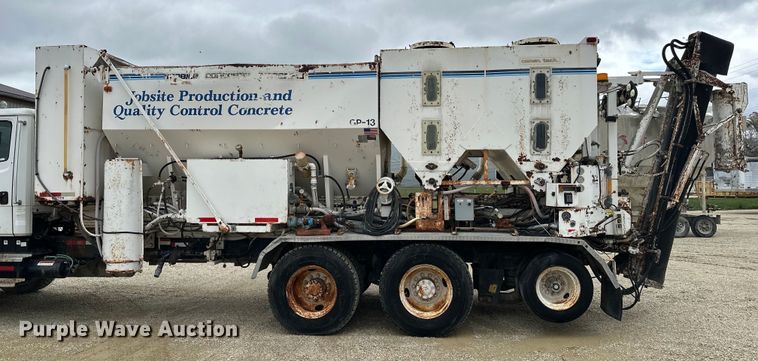 image for item LR9314 2001 Freightliner FL112 volumetric concrete mixer truck