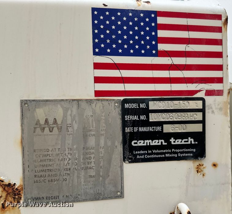 image for item LR9314 2001 Freightliner FL112 volumetric concrete mixer truck