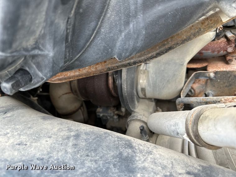 image for item LR9314 2001 Freightliner FL112 volumetric concrete mixer truck