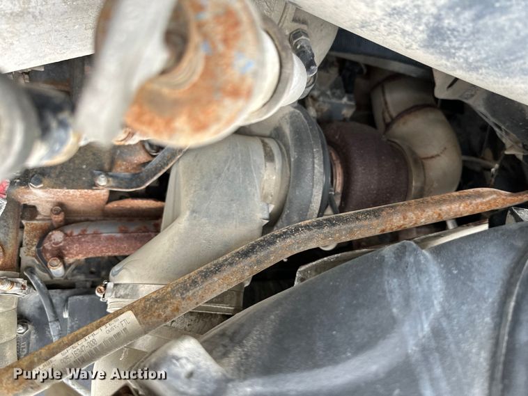 image for item LR9314 2001 Freightliner FL112 volumetric concrete mixer truck