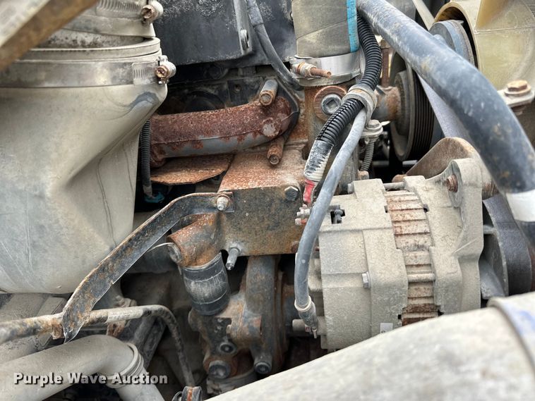 image for item LR9314 2001 Freightliner FL112 volumetric concrete mixer truck