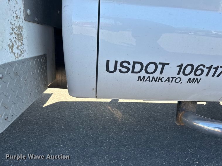 image for item LR9316 2015 Ford  F550 SuperCab bucket truck