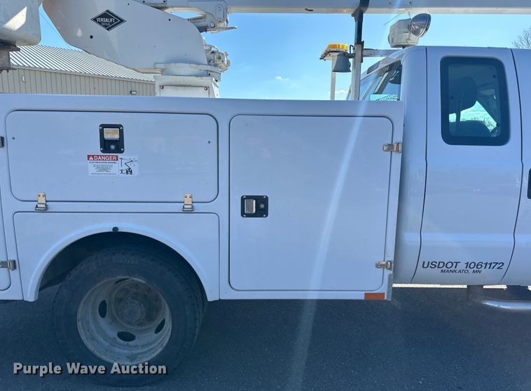 image for item LR9316 2015 Ford  F550 SuperCab bucket truck