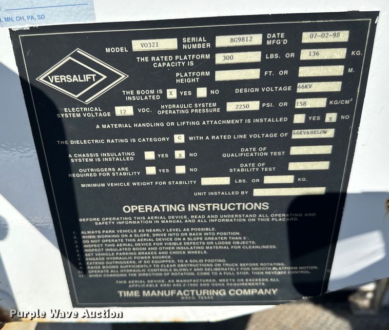 image for item LR9316 2015 Ford  F550 SuperCab bucket truck