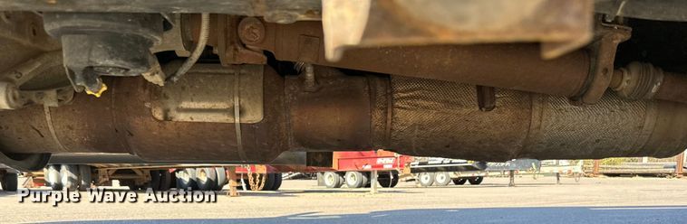 image for item LR9316 2015 Ford  F550 SuperCab bucket truck