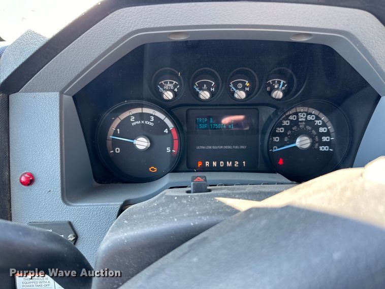 image for item LR9316 2015 Ford  F550 SuperCab bucket truck