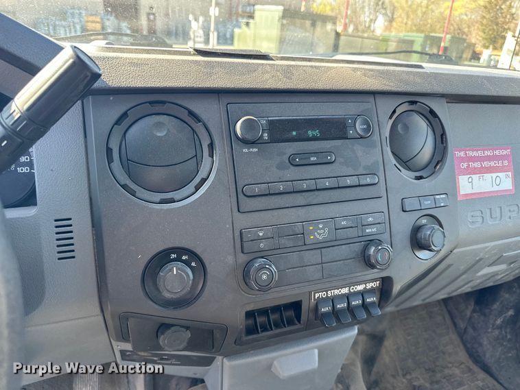 image for item LR9316 2015 Ford  F550 SuperCab bucket truck