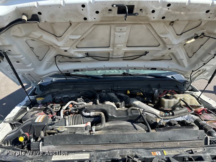 image for item LR9316 2015 Ford  F550 SuperCab bucket truck