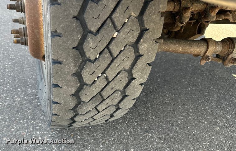 image for item LR9316 2015 Ford  F550 SuperCab bucket truck