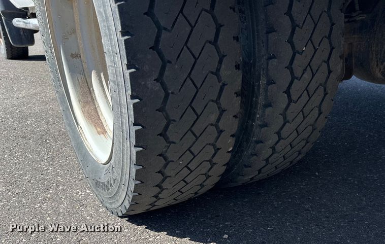 image for item LR9316 2015 Ford  F550 SuperCab bucket truck