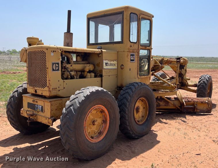 image for item LU9842 1967 Caterpillar 12F rigid frame motor grader