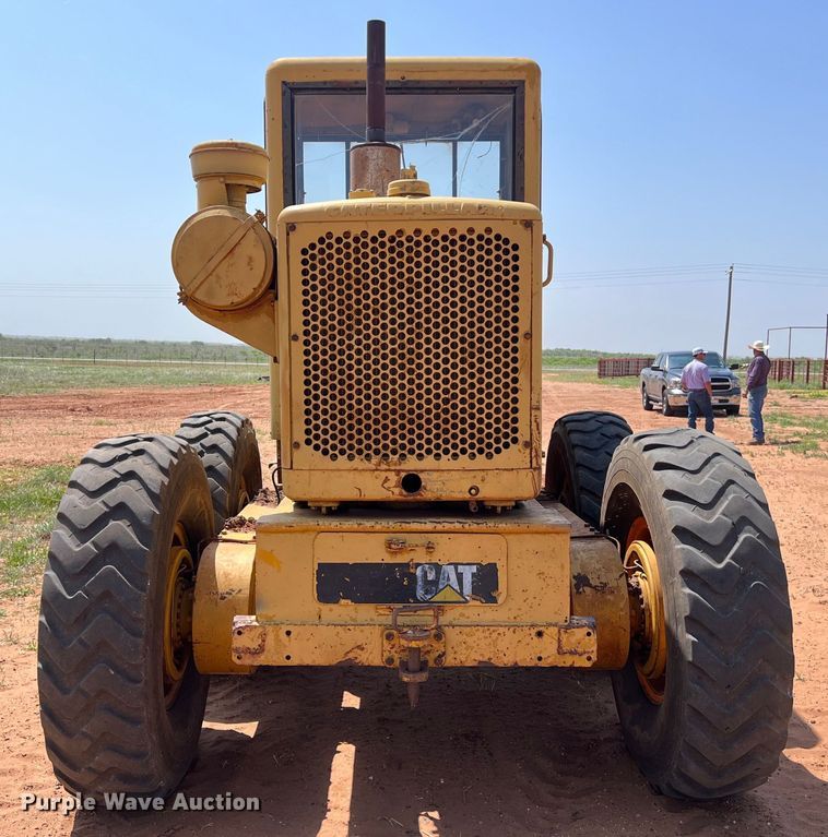 image for item LU9842 1967 Caterpillar 12F rigid frame motor grader