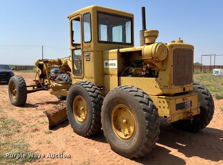 image for item LU9842 1967 Caterpillar 12F rigid frame motor grader