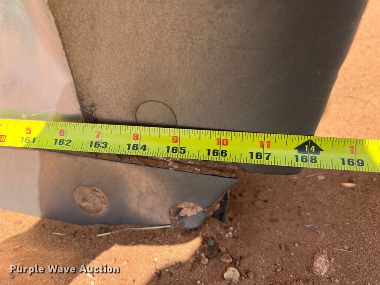 image for item LU9842 1967 Caterpillar 12F rigid frame motor grader