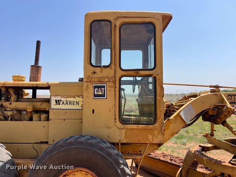 image for item LU9842 1967 Caterpillar 12F rigid frame motor grader