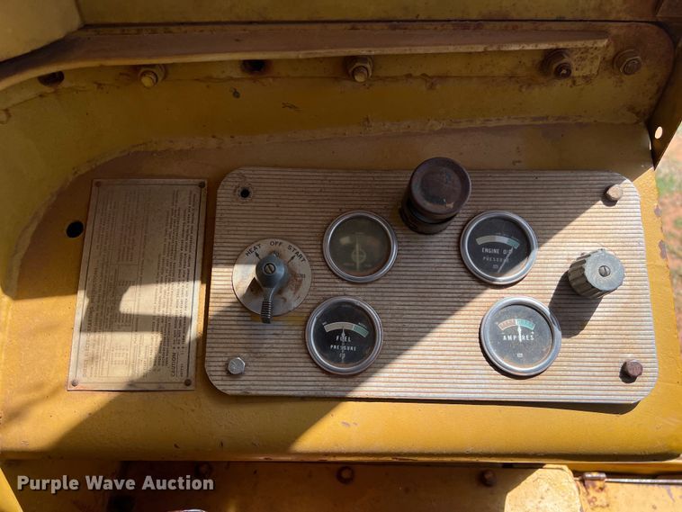 image for item LU9842 1967 Caterpillar 12F rigid frame motor grader