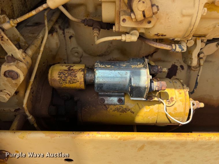 image for item LU9842 1967 Caterpillar 12F rigid frame motor grader