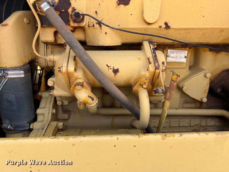 image for item LU9842 1967 Caterpillar 12F rigid frame motor grader