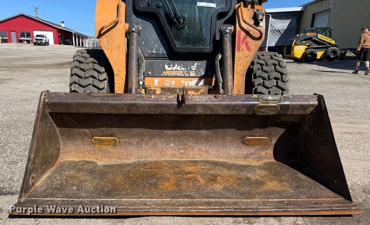 image for item LW9016 2011 Case SV185 skid steer loader