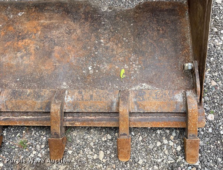 image for item LW9016 2011 Case SV185 skid steer loader