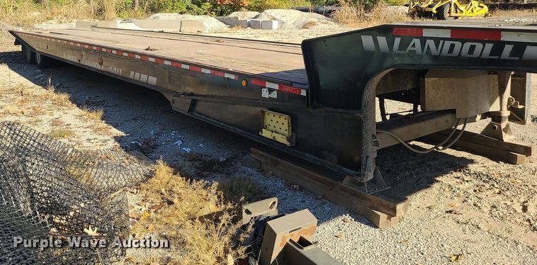 image for item MJ9525 2015 Landoll tilt deck equipment trailer