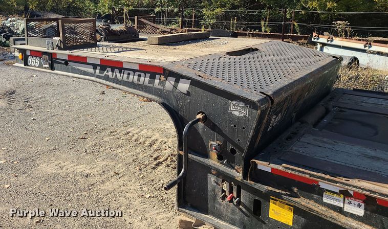 image for item MJ9525 2015 Landoll tilt deck equipment trailer