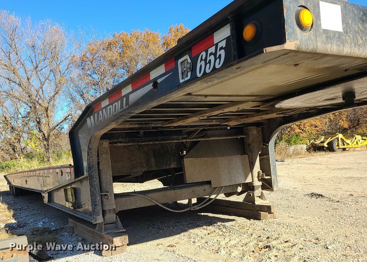 image for item MJ9525 2015 Landoll tilt deck equipment trailer