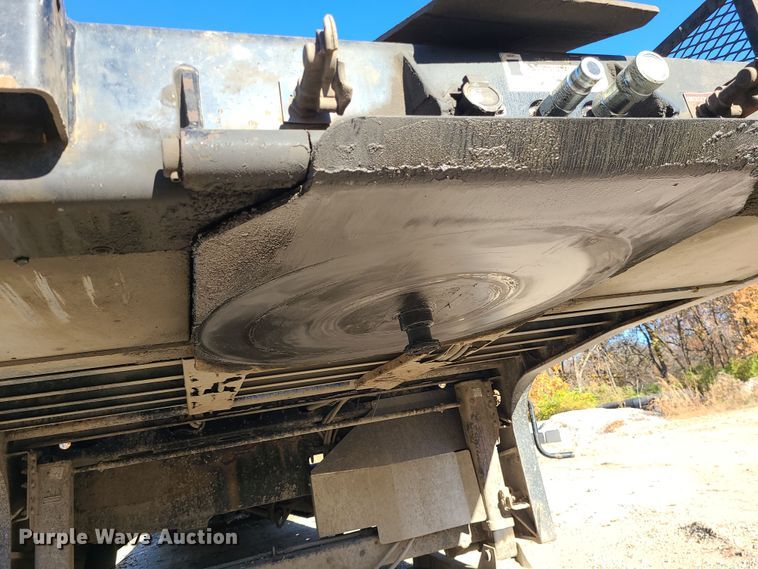 image for item MJ9525 2015 Landoll tilt deck equipment trailer